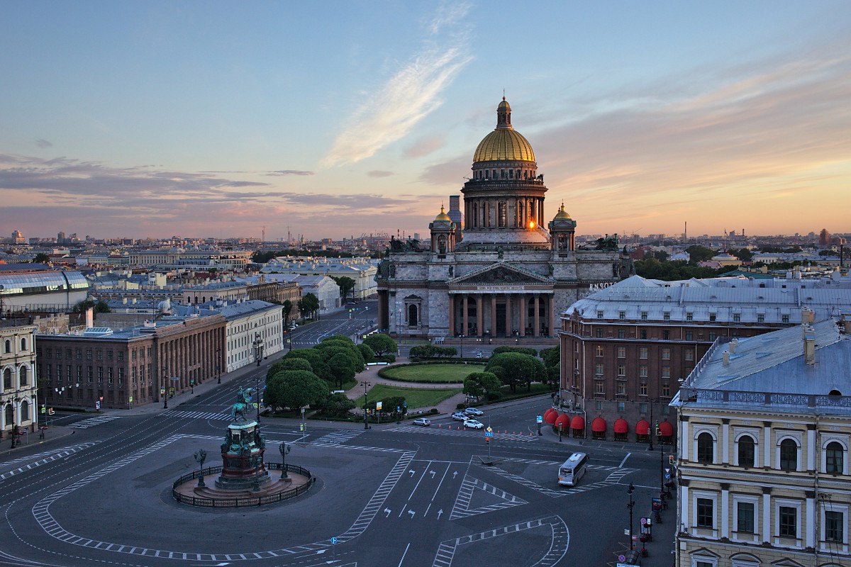 Известные места в питере