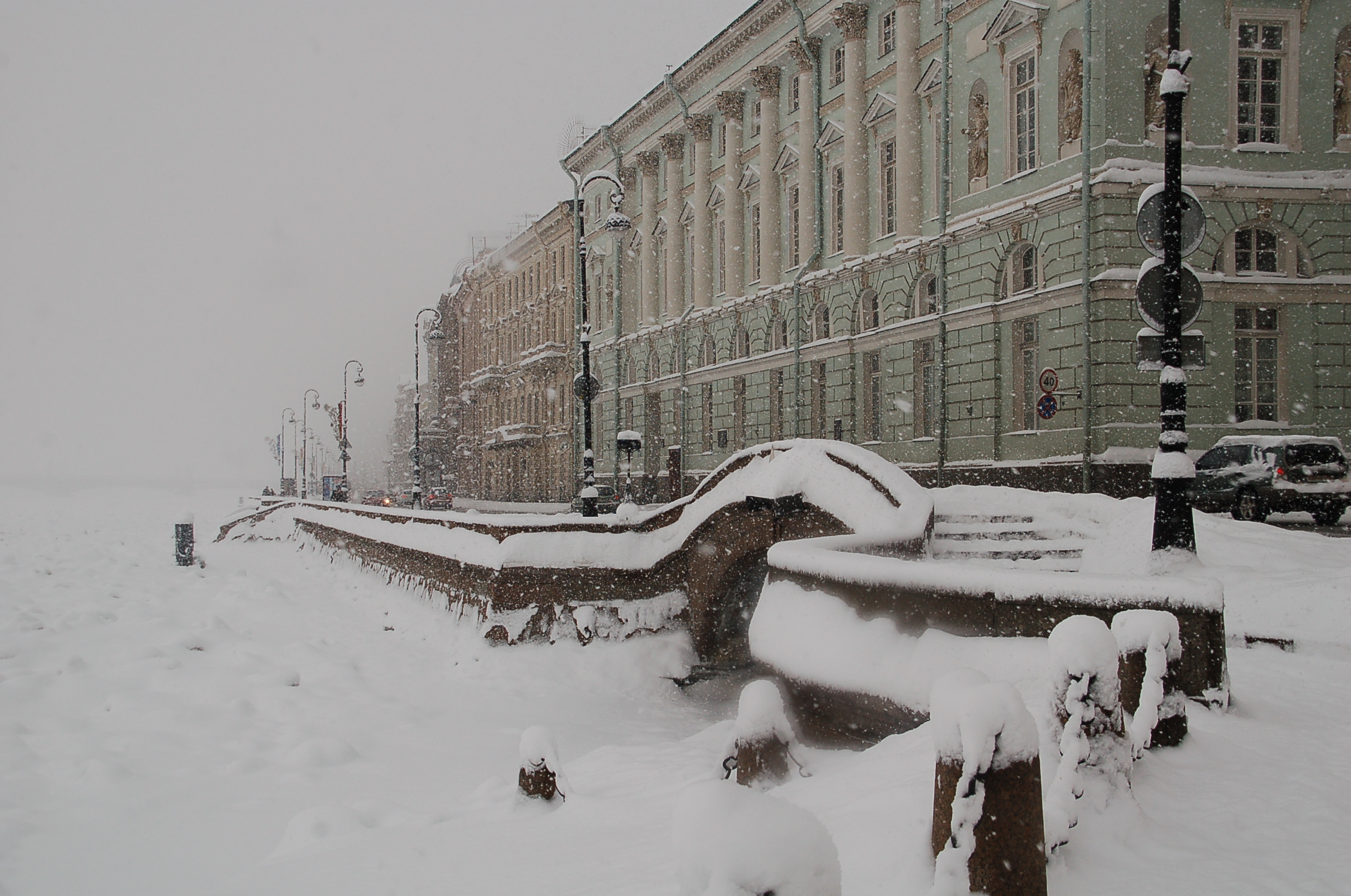 Снег над. Снежный Питер 2021. Метель в Санкт Петербурге. Снежный Покров в Санкт-Петербурге. Питер снегопад 2021.